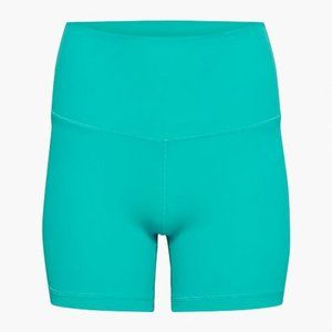 Aritzia TnAction TNABUTTER™ CHEEKY HI-RISE 5" SHORT